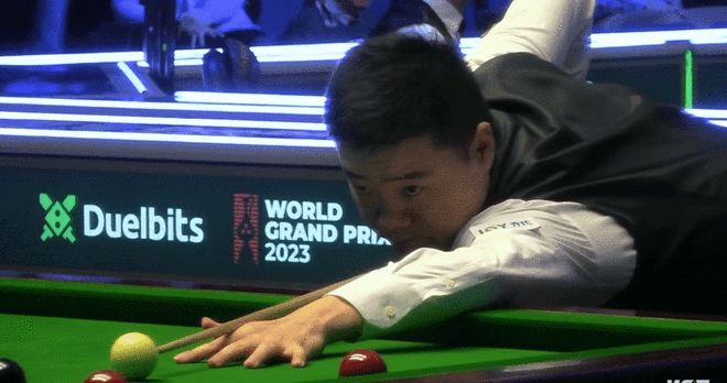 赛中的拼搏 赛中的拼搏