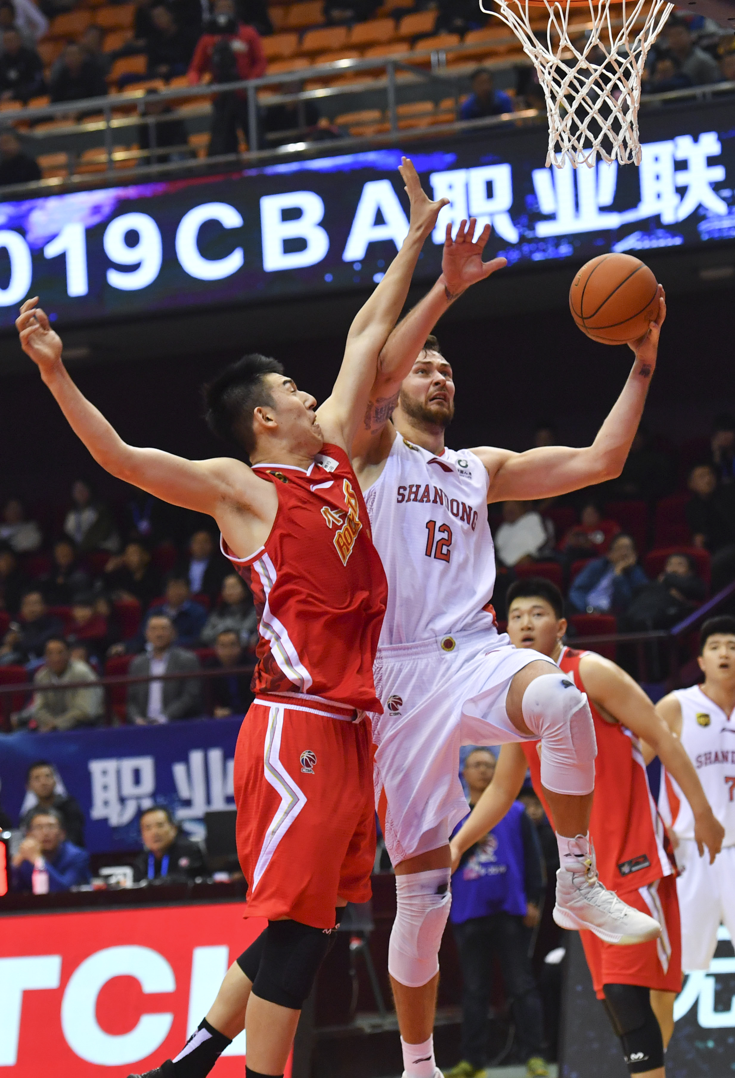 也显示出他 也显示出他