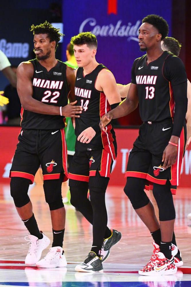 而作为中国 而作为中国