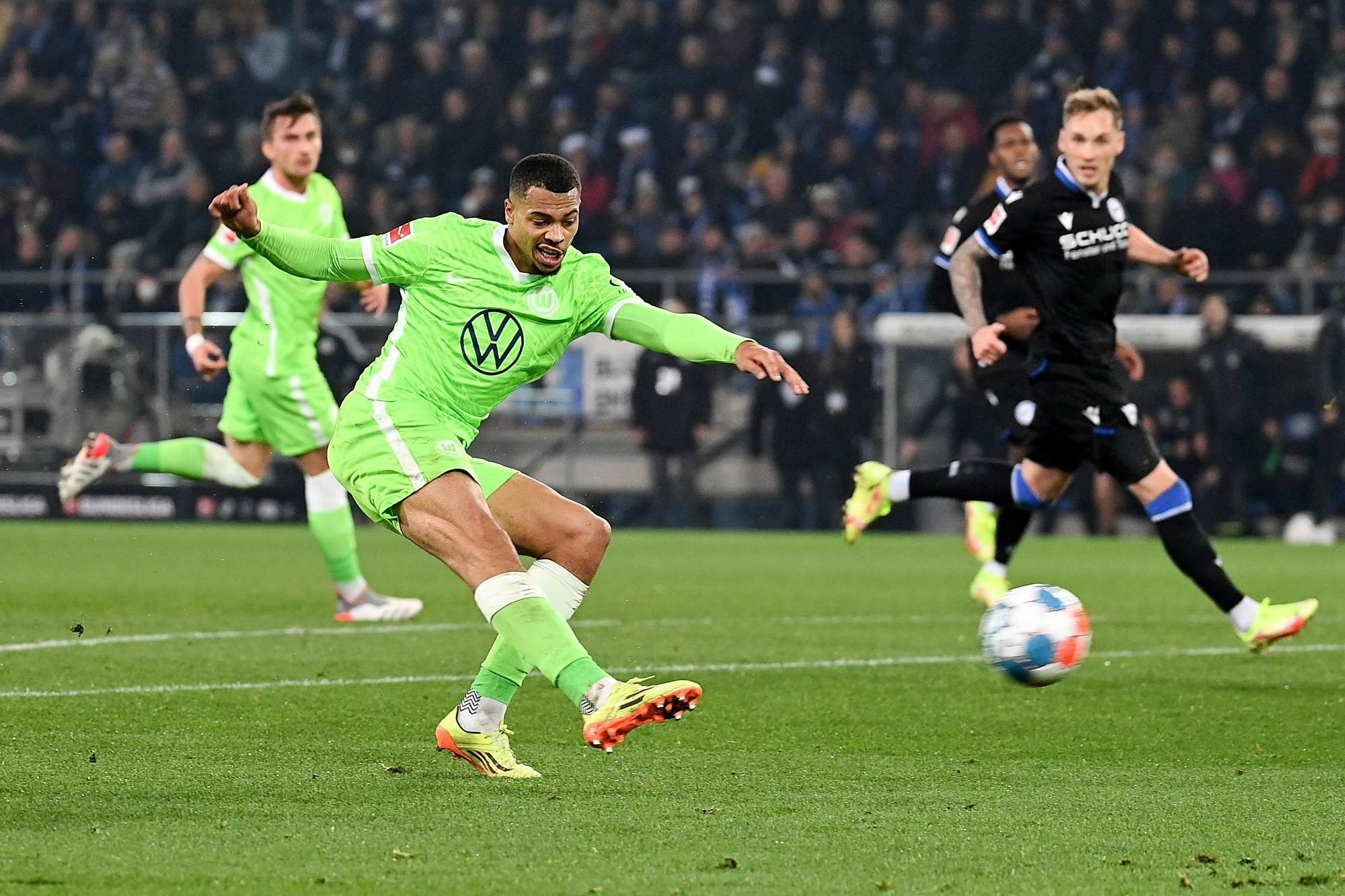 也是新的竞 也是新的竞