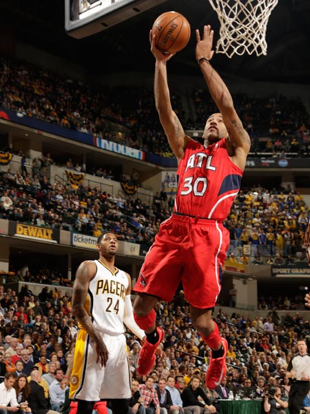 成个人突袭 成个人突袭